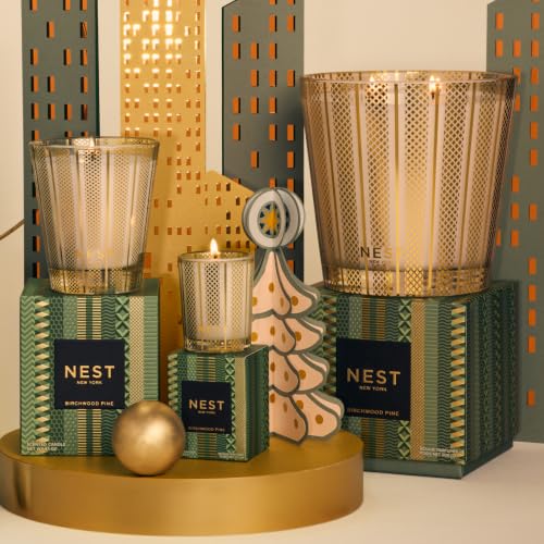 NEST New York Scented Classic Christmas Tree Candle, Birchwood Pine