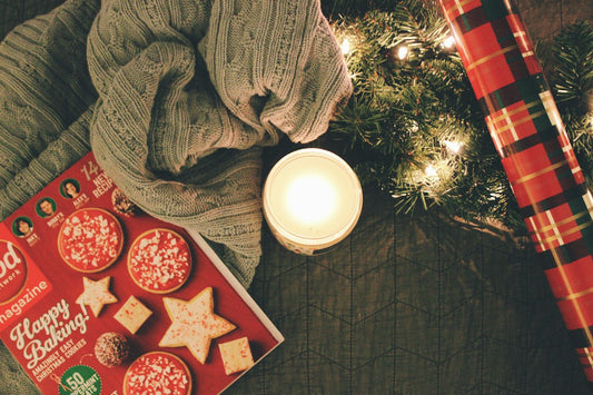 How to Choose the Best Christmas Tree Scented Candle for a Cozy Living Room
