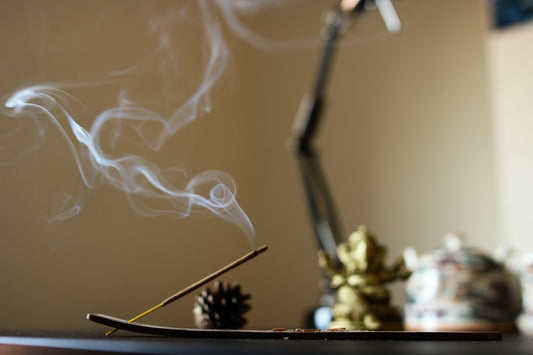 How to Style a Bird Incense Burner in a Small Entryway for a Welcoming First Impression
