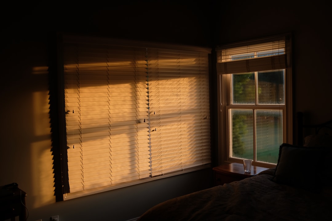 Curtains vs Blinds for a Rental Bedroom: Which Is Easier to Style?