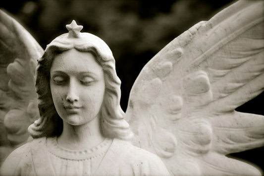 How to Style Angel Metal Art in a Peaceful Entryway: Calm Wall Décor Ideas for a Welcoming Home