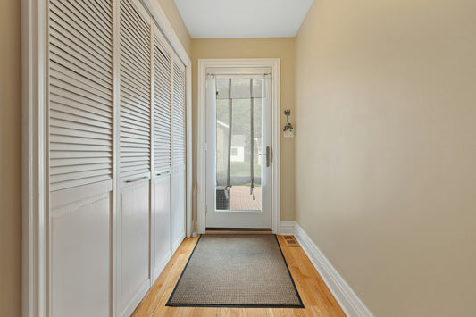 How to Choose a Durable Hallway Runner for a Busy Entryway