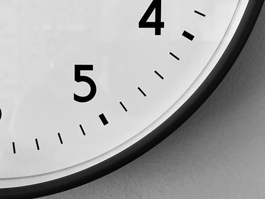 Digital Wall Clock With Seconds vs. Analog: Which Clock Is Best for a Home Office?