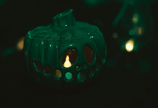 How to Style a Ghost Tea Light Holder for a Spooky, Welcoming Entryway