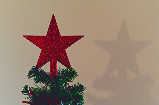 How to Choose the Right Star Topper for a Small Christmas Tree