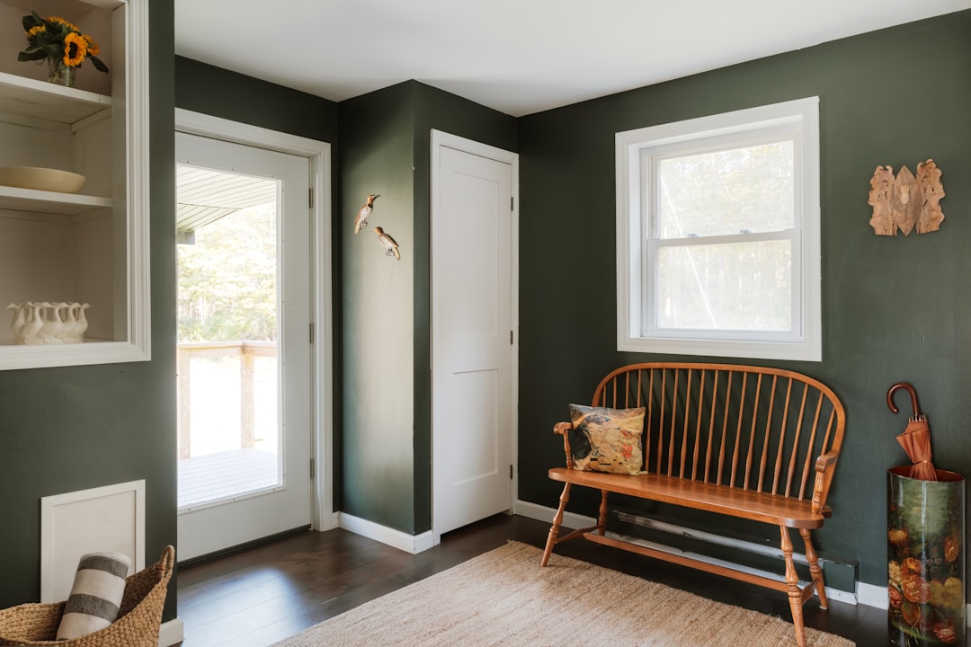 Budget-Friendly Sustainable Home Decor Ideas for a Rental Entryway