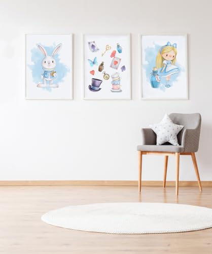 Set of 3 cuadros infantiles formado por cuadro conejo con reloj, cuadro objetos Alicia y cuadro Alicia con pocima azul