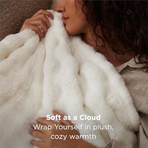 Bedsure 3D Fleece Bubble Blanket for Couch - GentleSoft Cute White Throw Blanket for Sofa Bed Room Decor - Luxury Soft Cozy Cloud Blanket Mothers Gifts for Women, Lightweight, Off White, 50"×60"