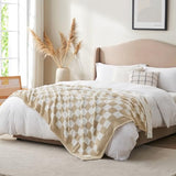 Snuggle Sac Checkered Bedding Blanket Twin Size 60x80, Super Soft, Cozy Warm Knit Blankets, Reversible Breathable Lightweight Fluffy Throws for Sofa, Bed, Checkered Beige, 60x80 Inches