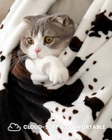 Cow Print Blanket Ultra Soft Flannel Throw Blanket for Couch Bed, Cute Cozy Lightweight All-Season Fleece Blanket, Gift for Women & Girls, 50×60 Inches Black & White