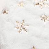 18 Inch Gold Snowflake Sequin Christmas Tree Skirt for Mini Trees – Sparkling Small Xmas Tree Base Cover with Velcro Closure, Elegant Holiday Décor