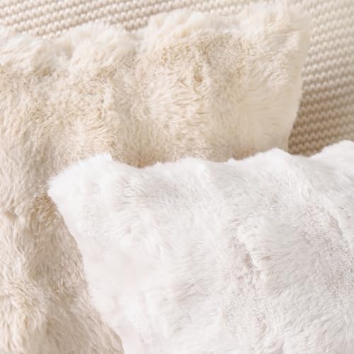 MADIZZ Pack of 2 Thick Plush Faux Wool Throw Pillow Covers Soft Boho Throw Pillows Luxurious Cushion Covers for Couch Sofa Bedroom Living Room Home Decor 18x18 Inch Cream