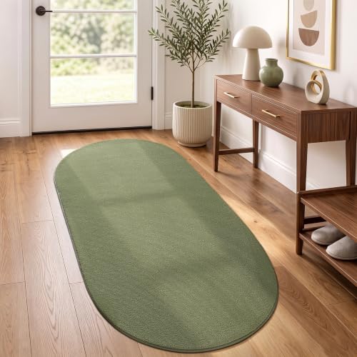 ISEAU Oval Bedroom Rug 2.6x5 Non-Slip Washable Runner Rug for Hallway Green