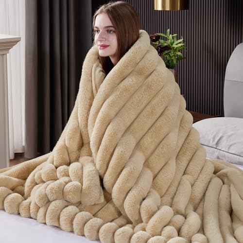 Faux Fur Throw Blanket, Thick 1000GSM Fluffy Cozy Throw Blankets for Bed, Luxury Plush Striped Warm Soft Blanket for Couch LivingRoom Home Decor & Gifts(50"x 70", Beige)