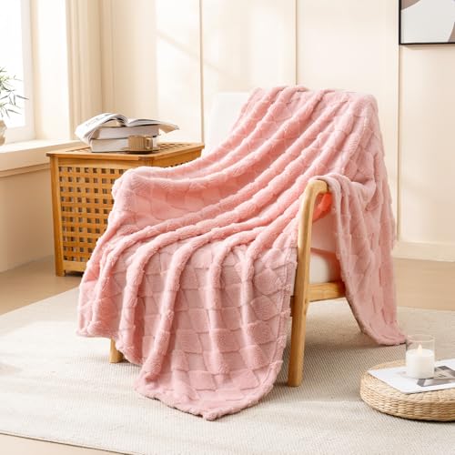 Pink Fleece Throw Blanket for Couch Sofa 50”x60” with Diamond Checkered | Microfiber Flannel, Lightweight Plush Soft Cozy, Gifts for Women Mom