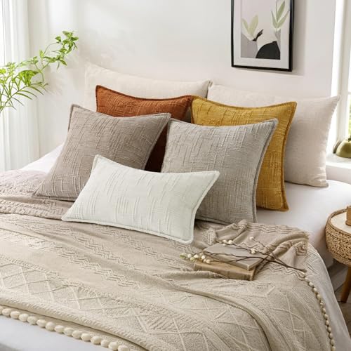 decorUhome Chenille Fall Throw Pillow Covers 18x18 Set of 2, Soft Textured Slubby Modern Decorative Pillow Covers with Elegant Design for Couch, Sofa, Living Room, Oatmeal
