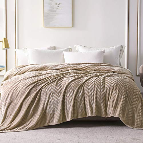 Whale Flotilla Soft Flannel Fleece Bed Blanket King Size, Champagne