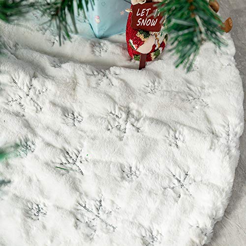 White Plush Christmas Tree Skirt 30 inches Snow White Fur Christmas Tree Skirt Mat with Sliver Sequin Snowflake Xmas Tree Skirt Base Cover for Christmas New Year Decorations (White-S, 78cm)