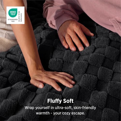 Bedsure Checkered Soft Cozy Fleece Full Blanket for Bed, Black, 84"×90"