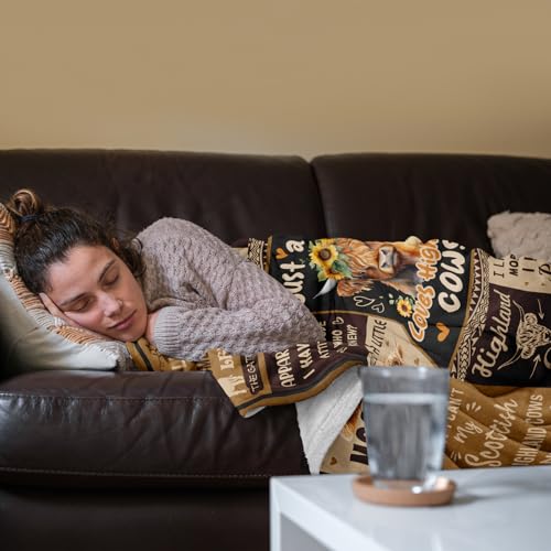 Highland Cow Blanket, Highland Cow Gifts for Women, Cow Gifts for Women for Mothers Day/Birthday/Christmas Soft Throw Blanket 50"x60"