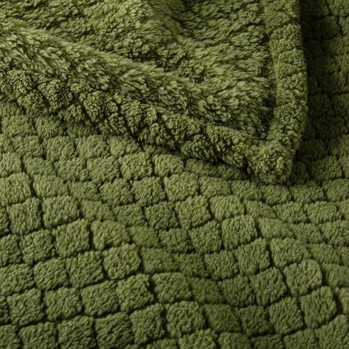 Exclusivo Mezcla Fleece Throw Blanket for Couch and Bed,Extra Soft Warm Decorative Fuzzy Throws for Women,Lightweight Cozy Blankets Size 50x60 Inches, Olive Green
