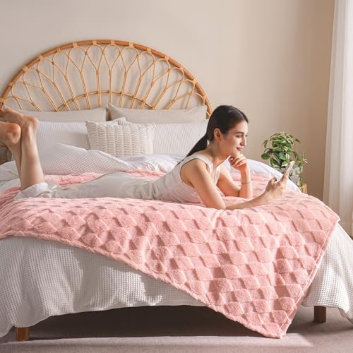 Pink Fleece Throw Blanket for Couch Sofa 50”x60” with Diamond Checkered | Microfiber Flannel, Lightweight Plush Soft Cozy, Gifts for Women Mom