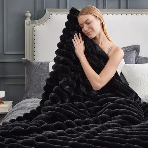 Cozy Bliss Faux Fur Throw Blanket for Couch, Cozy Warm Plush Striped Blanket for Sofa Bedroom Living Room, 50 * 60 Inches Black