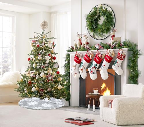 Grey White Tree Skirt Snowflakes Tree Skirts 36 Inch Large Christmas Tree Skirts Luxury Floor Mat for Xmas Tree Skirt Christmas Tree Decorations