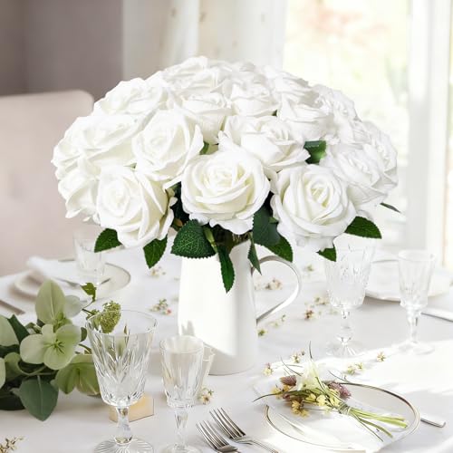 50Pcs White Roses Artificial Flowers with Stems，Fake Roses Bouquet Fake Flowers Bulk，Silk Velvet Roses for Wedding Centerpieces Arrangement Baby Shower Birthday Home Decor Gifts