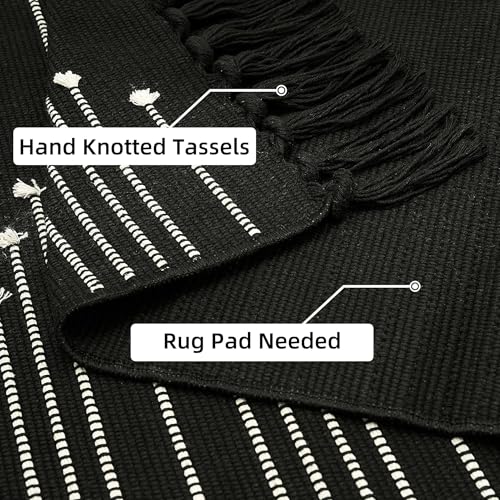 Tritard Washable Runners for Hallways 2x6 Boho Runner Rug with Tassels, Woven Cotton Kitchen Hallway Rug Runner Farmhouse Low Pile Rugs Carpet for Indoor Entryway Bathroom Laundry Bedroom, Black White