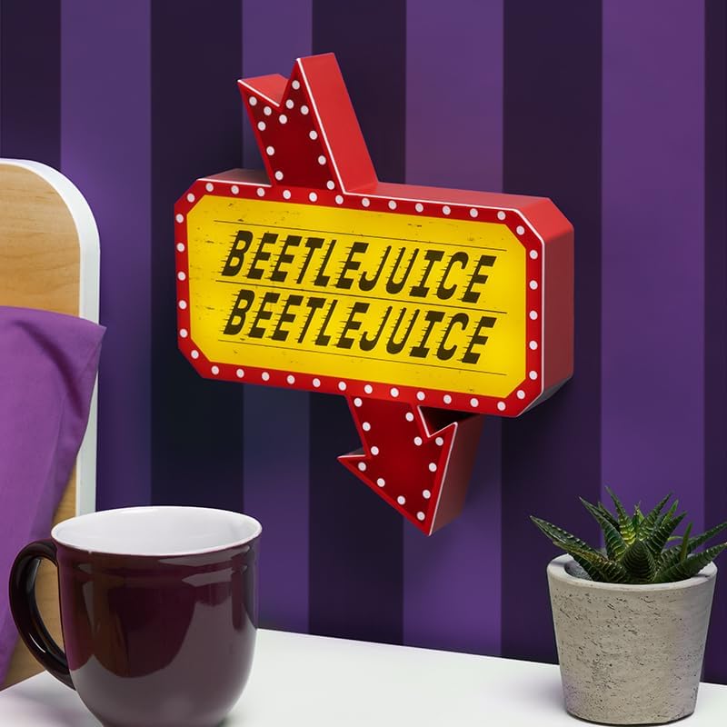Paladone Beetlejuice Icon Accent Light - Officially Licensed Merchandise from Iconic Retro Horror Movie, Spooky Room Decor and Gift, Gothic Bedroom Accessory and Nightlight for All Ages