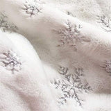 48inch White Christmas Tree Skirt Tree Carpet Blanket, Soft 4ft Xmas Christmas Tree Blanket with Silver Snowflake White Faux Fur Carpet for Christmas Holidays
