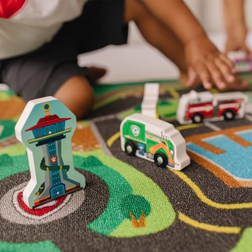 Melissa & Doug PAW Patrol Activity Rug - Adventure Bay (22 Pieces) PAW Patrol Town Mat with Wooden Toys for Ages 3+