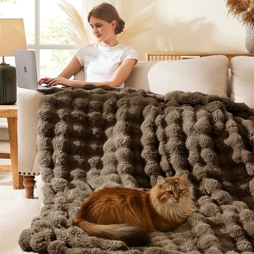 L'AGRATY Faux Rabbit Fur Blanket: 50" x 60" Luxury Soft Fluffy Thick Fur Throw Blanket for Couch Bed Sofa - Cozy Plush Bubble Blankets for Winter: Warm Flannel Fleece Decorative Blanket(Cocoa Brown)