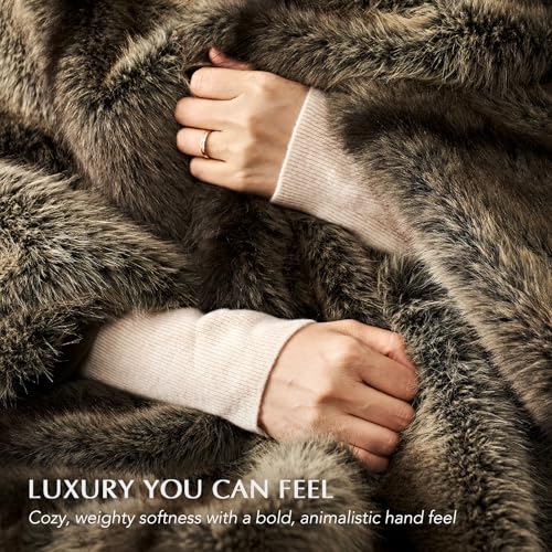 EVERGRACEHOME Luxury Faux Fur Throw Blanket, Soft Fluffy Faux Mink Blankets for Bed, Couch, Sofa, Thick Cozy Plush Warm Fur Throws with Reversible Velvet, Ombré Sable Brown, 50"x60"